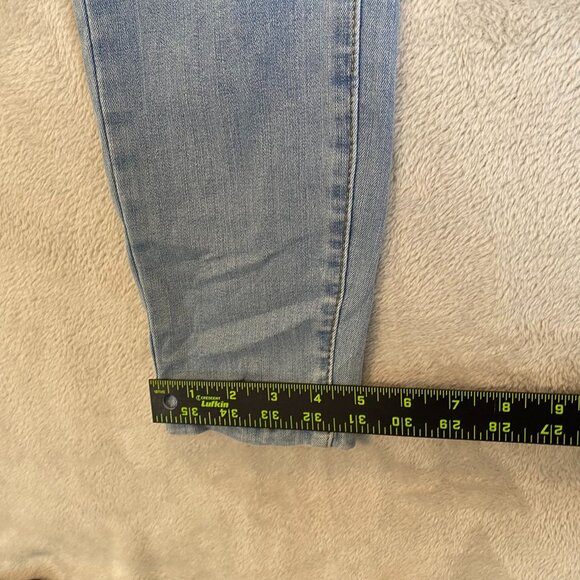 Judy Blue Womans Lincoln Mid‑Rise Pull‑On Skinny Jegging Size 9/29 Light Wash De - Picture 6 of 16